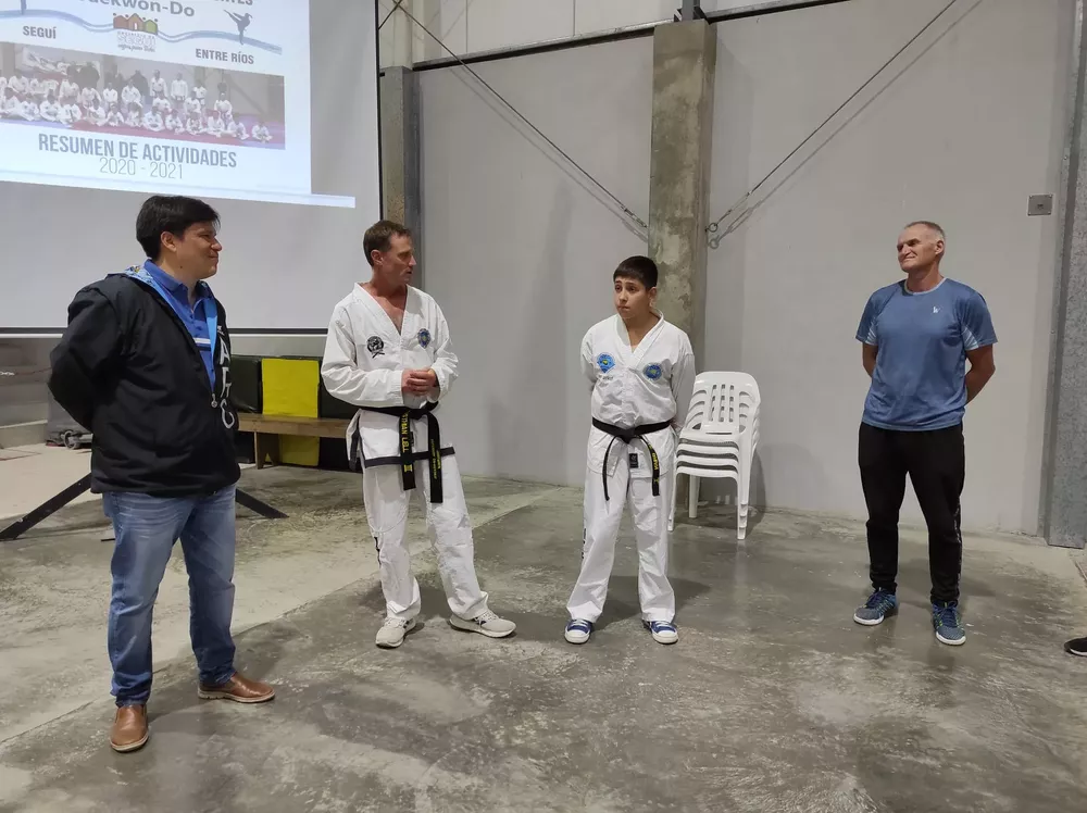 257632713_3075345856047829_875984388945601105_n