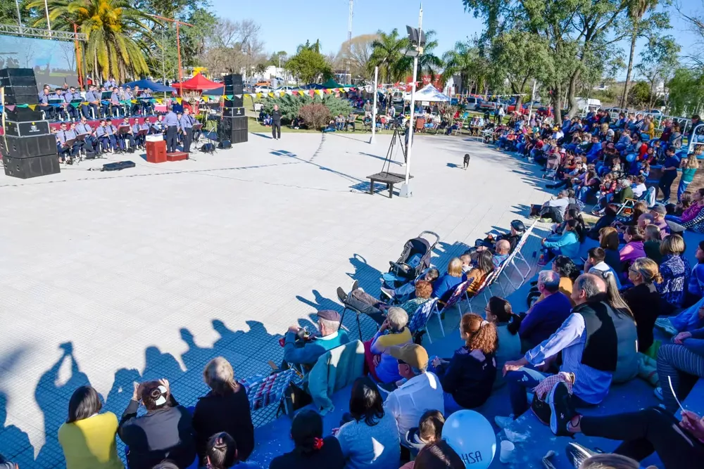 fa70cd16-9d25-44a2-9dd4-042cdbacaf91