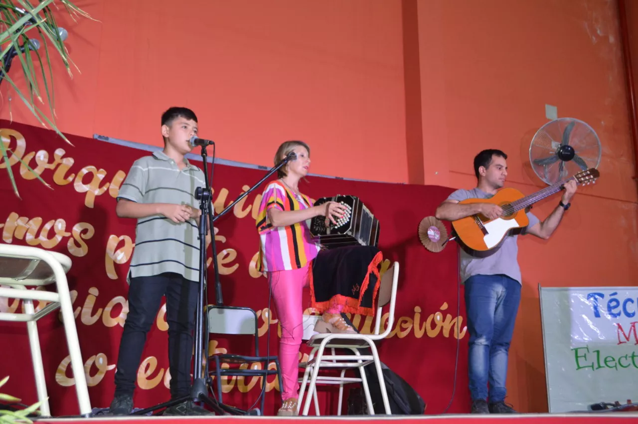 923419df-60b2-45c3-9434-1cb64a031c2d