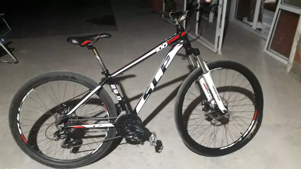 d393157d-6e24-4fcb-939d-3a2beee5f5bf