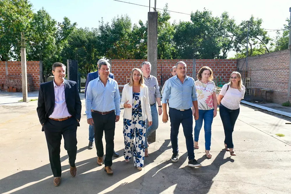 d8081ee4-26a9-4512-8f13-839696b3d2a7