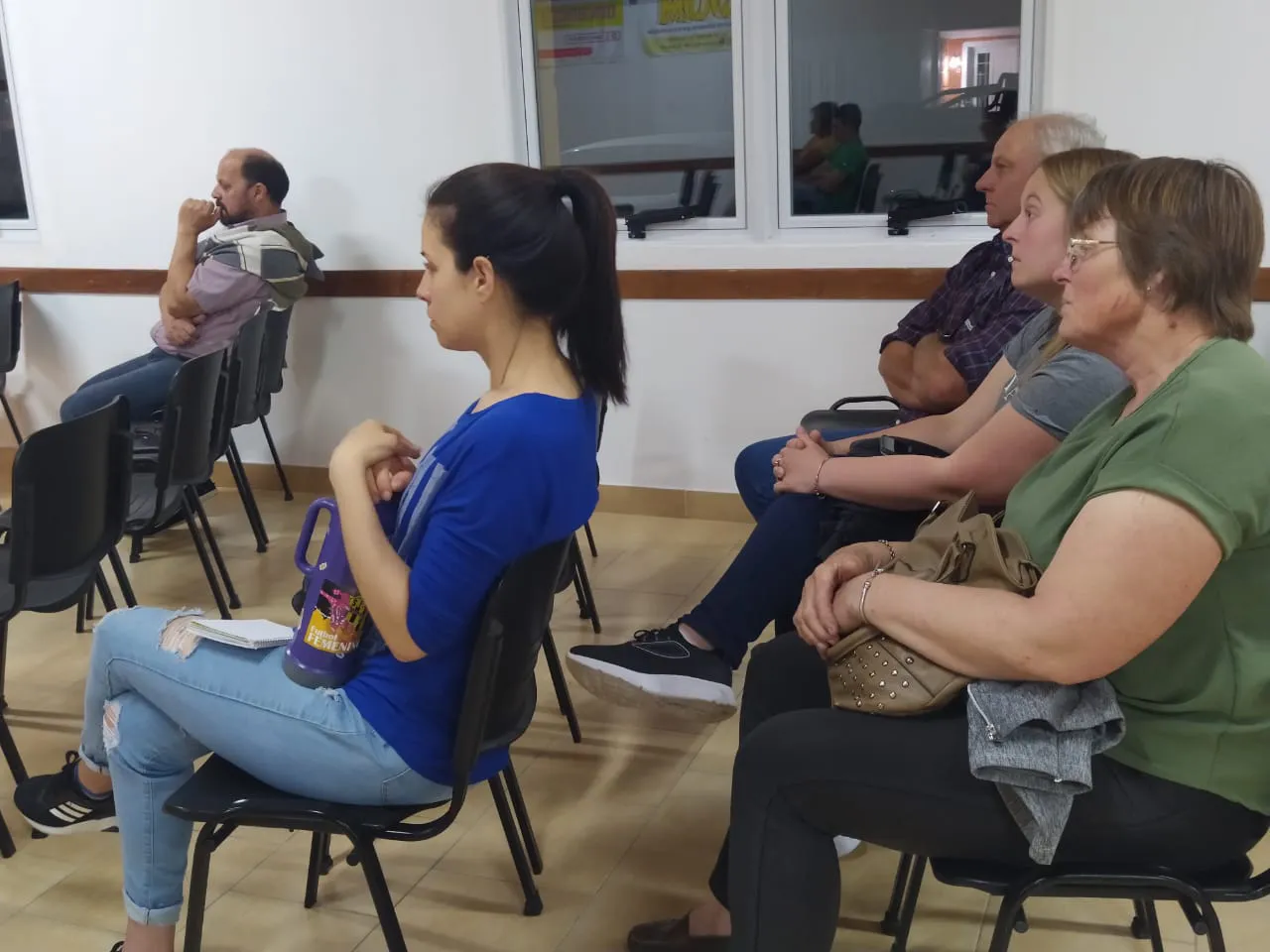 aafd6746-7e10-421f-8ae8-2d68196dc0c5