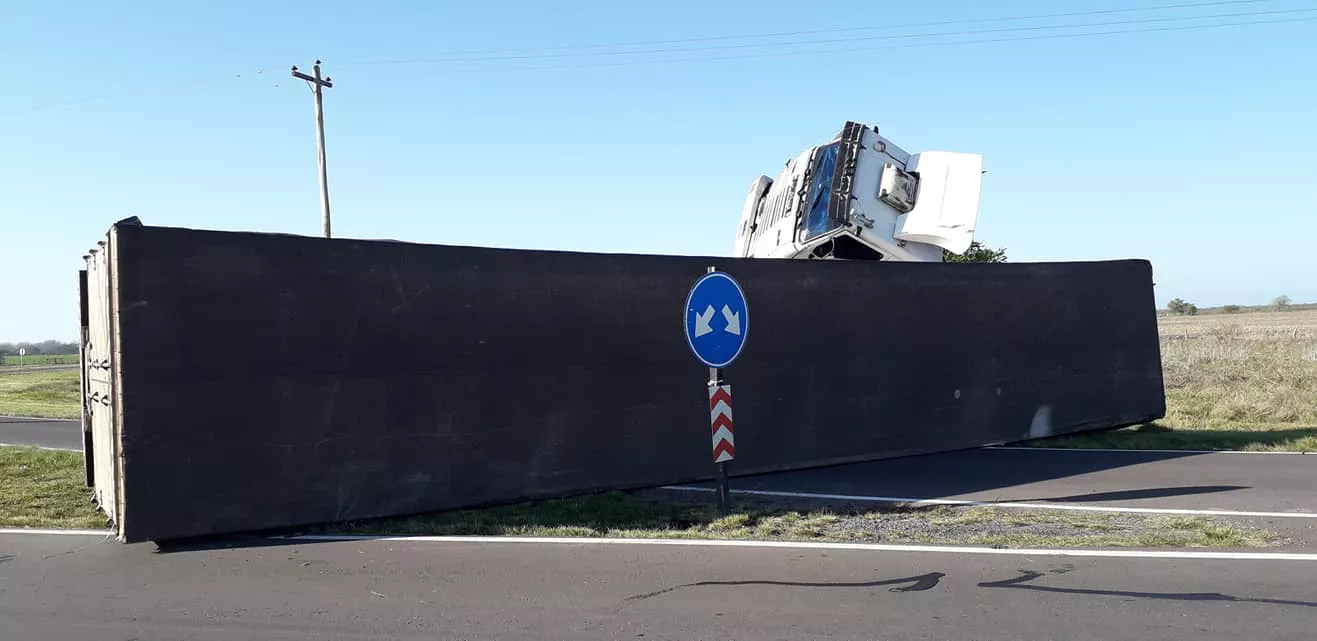 5-accidente-cruce-ruta-127-y-32