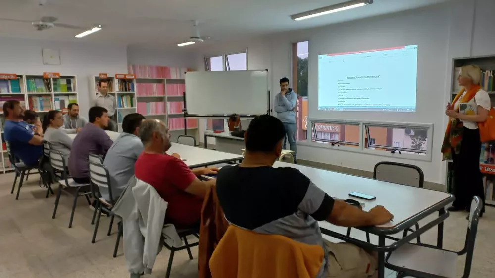 e9a16fb6-b6fe-4bf5-b054-ba9fe9d11ad7