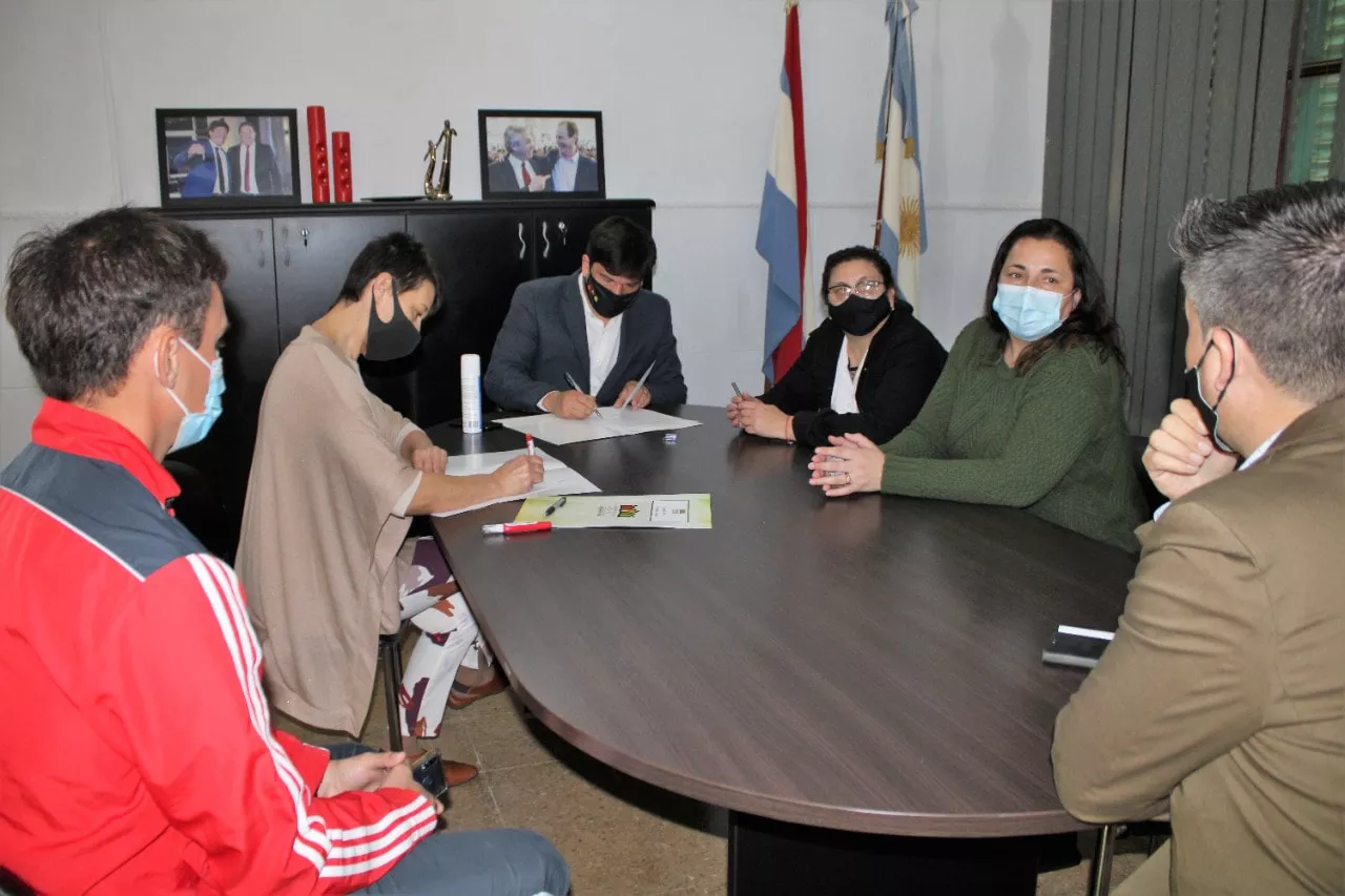 237214834_3008701516045597_566554802404288167_n