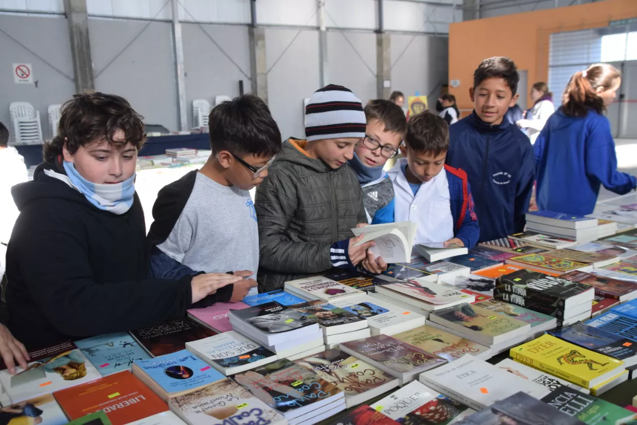 35de89dc-68ed-427c-83e5-6ae59eb807a6