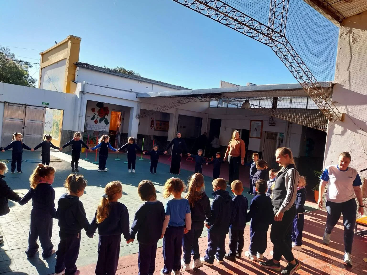 Seguí - Jornada de juegos en la Escuela N° 19 Santa Teresita por el Mes de la Educación Inicial