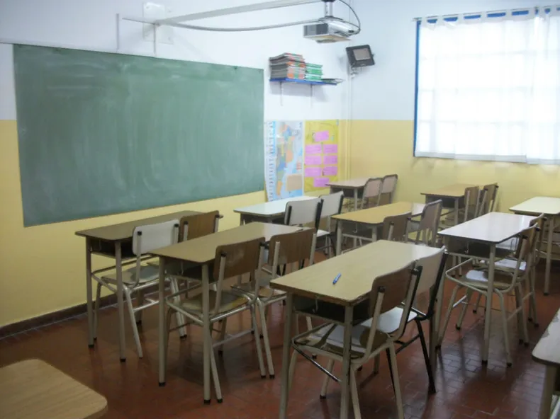 aula-alumnos-clases-paro-docentes