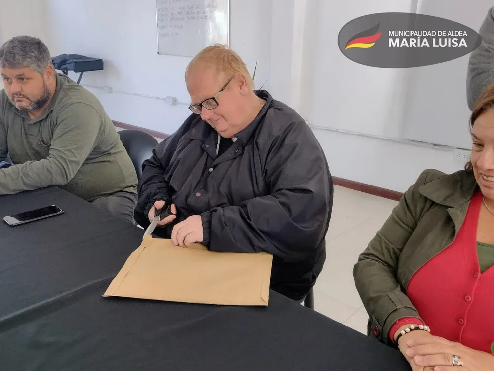 350500459_1915293102160694_1464236608806199413_n