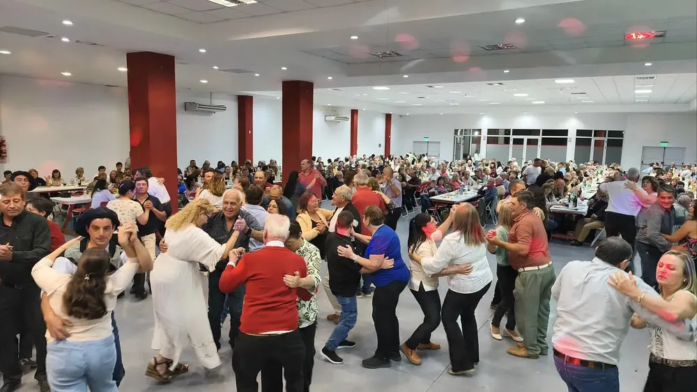 566954804_18486642010075832_6328566112846654128_n