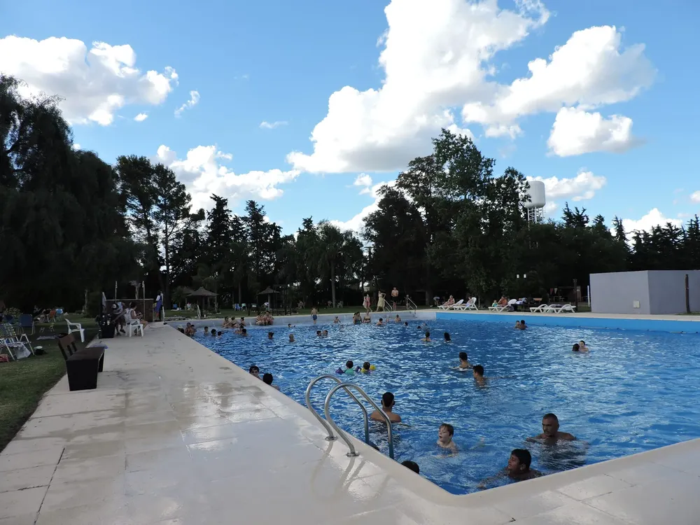 413926436_746147304209271_7660527837145611630_n