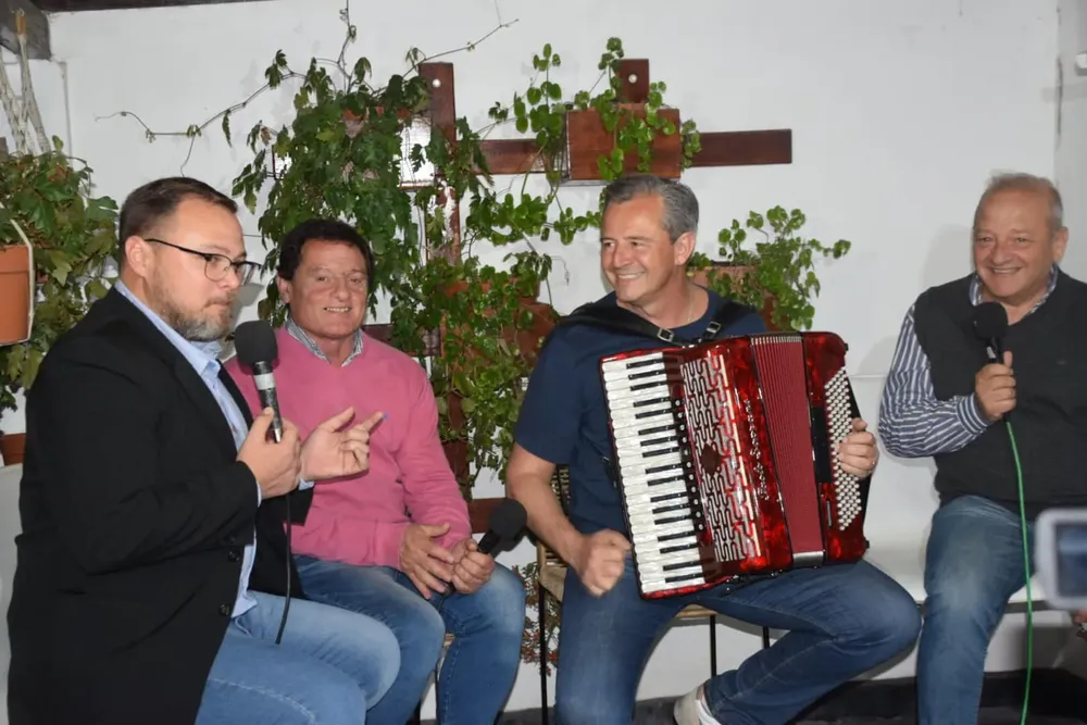 384407388_718490880296588_1123929083923399250_n