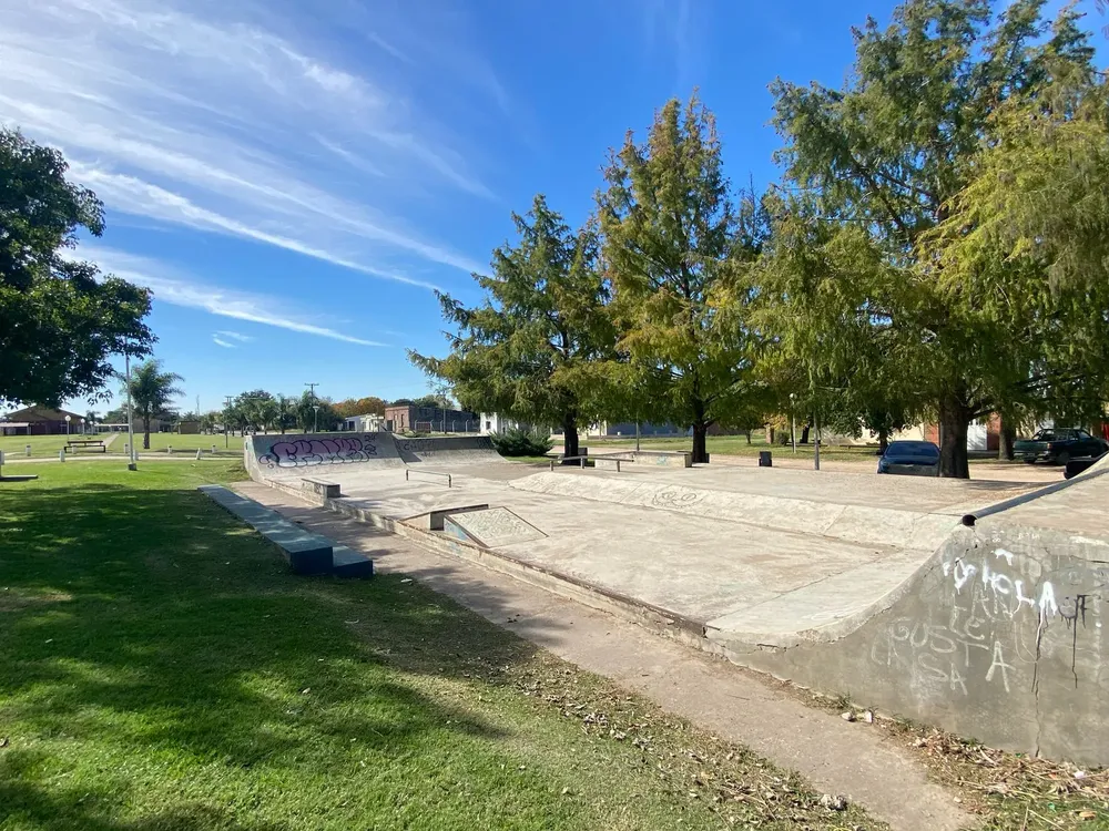 8f729577-e52e-439d-a059-18630ee61a09