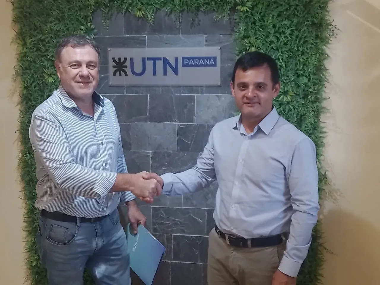 f2632dbe-ef4d-4084-af50-27a25e8b511a