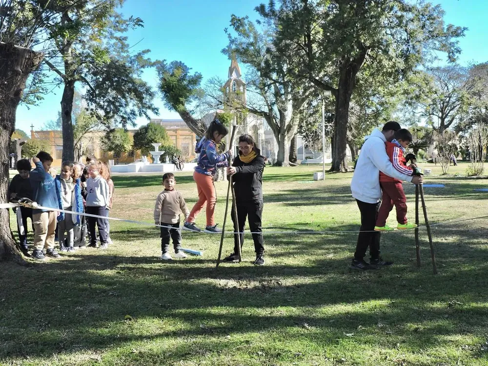 520424001_18470035840075832_2760310176085026424_n