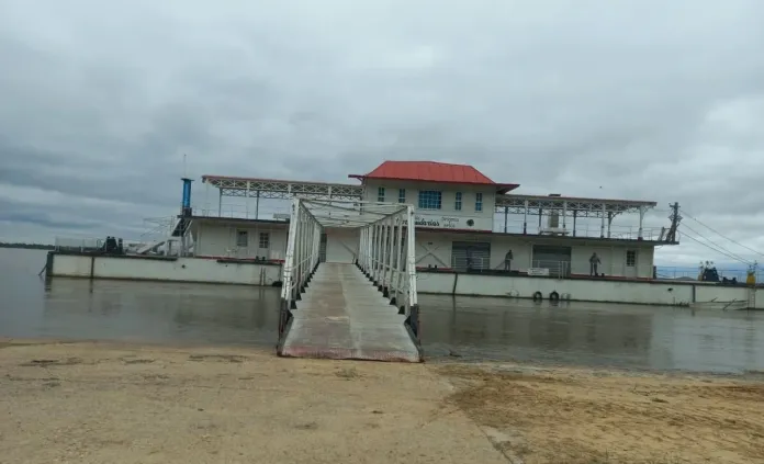 embarcadero-flotante-villa-hernandarias