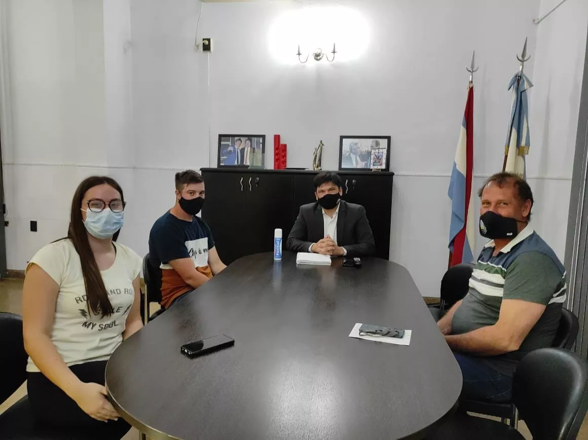 248973352_3063255053923576_818595269315654310_n