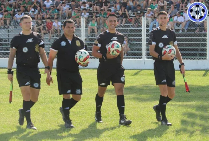 arbitros-semis-vuelta-730x494