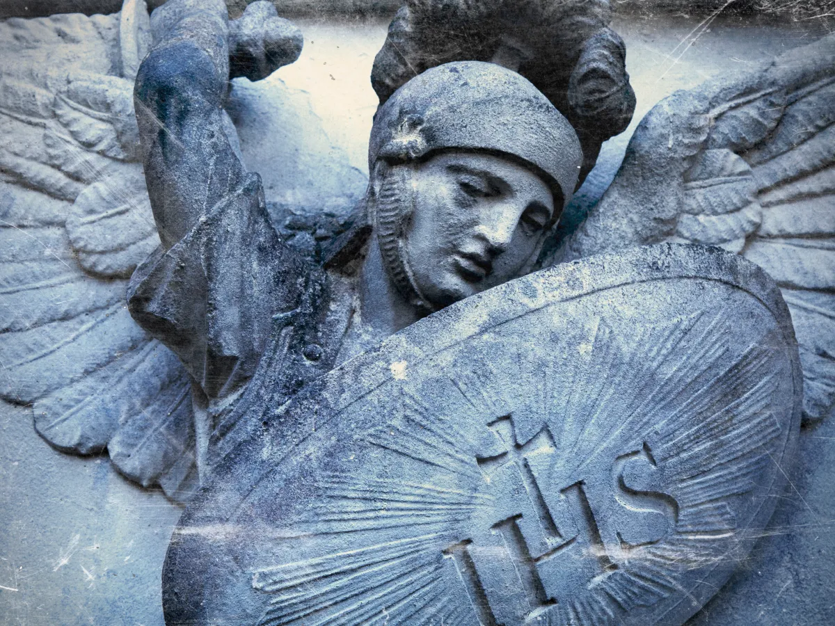 cual-es-el-significado-de-la-poderosa-medalla-de-san-miguel-arcangel-1200x900