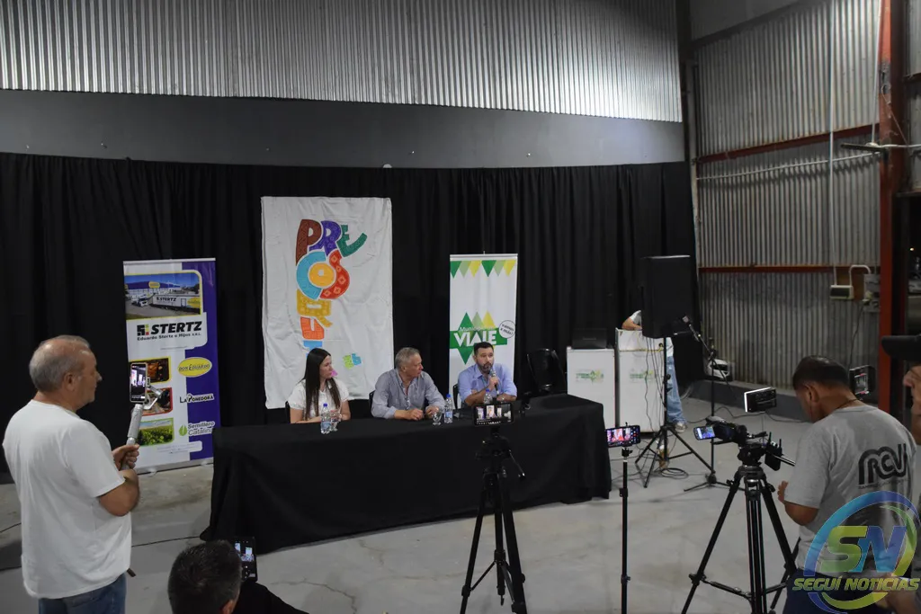 562433085_1238469701632034_6609851897534534285_n