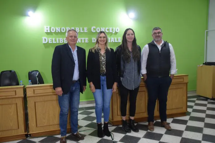 392885520_852338169946690_3921943741948283390_n-696x464