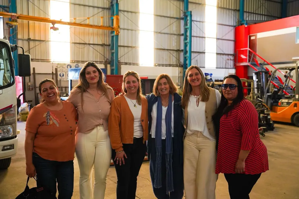 feeced44-c3a0-4c5b-9833-9288d5ba798e