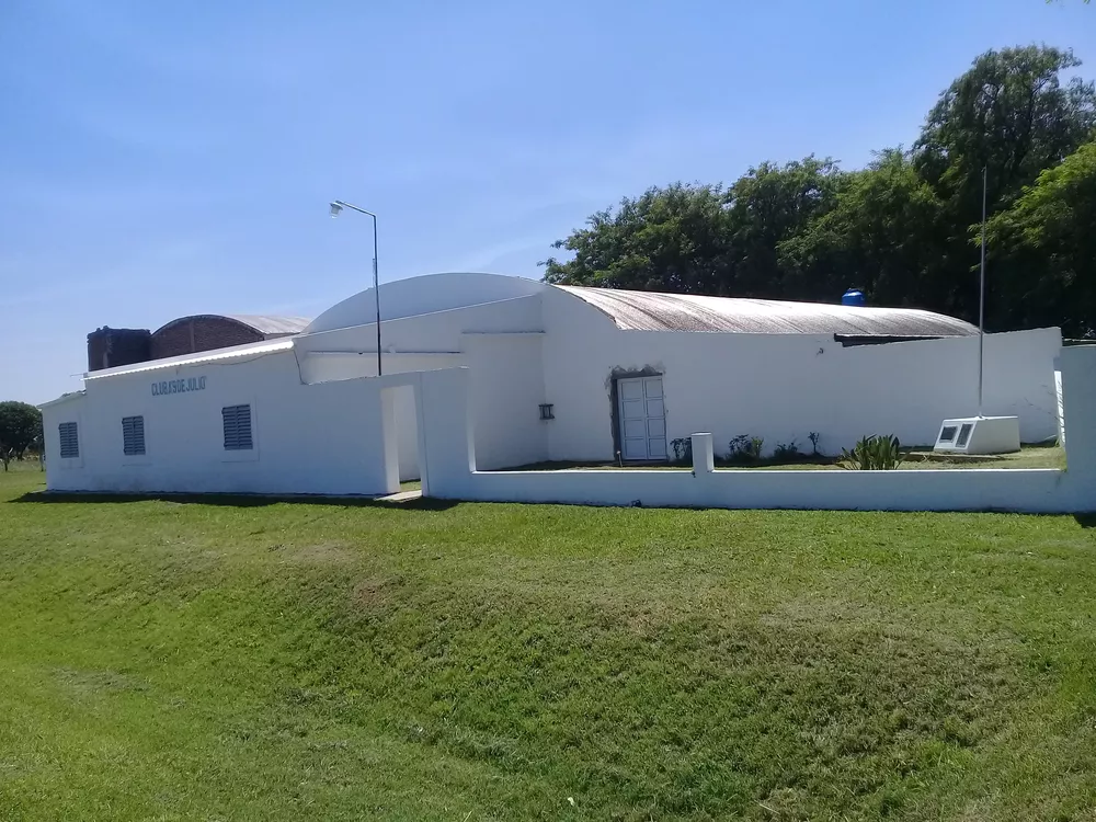 CLUB-9-DE-JULIO