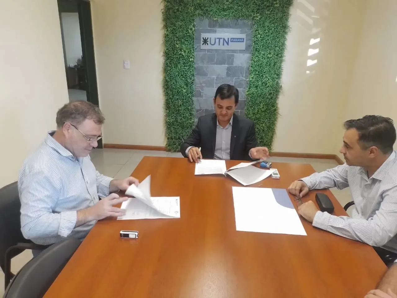 c57e833d-27e7-4089-bc68-93cfa7324f25