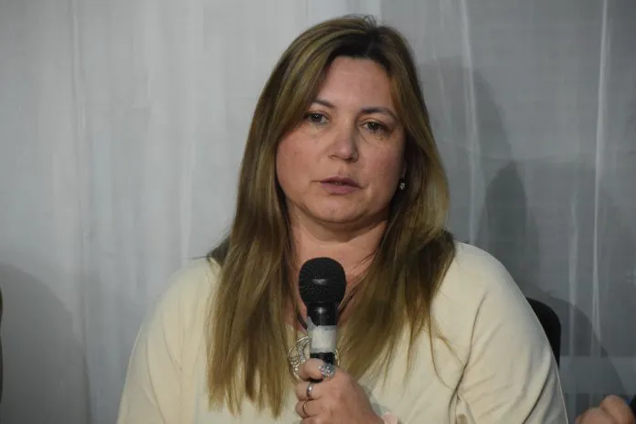 449364793_879105340901807_2751160733898388195_n-696x464