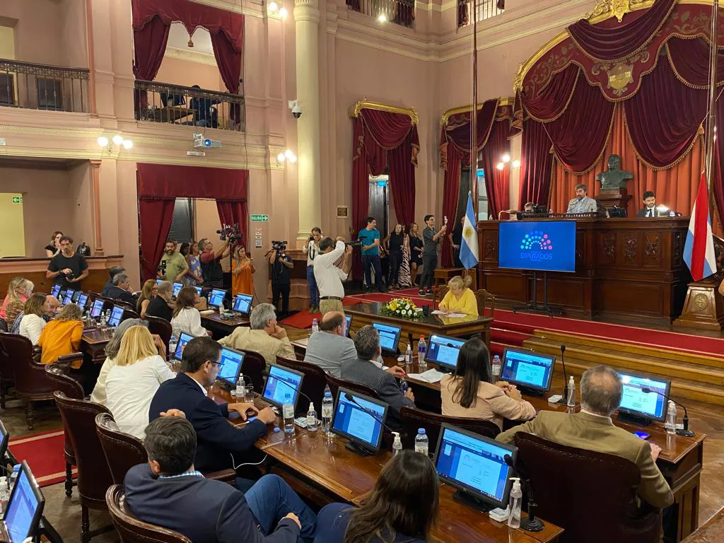 apfdigital_383570_tapa_1332023_104933