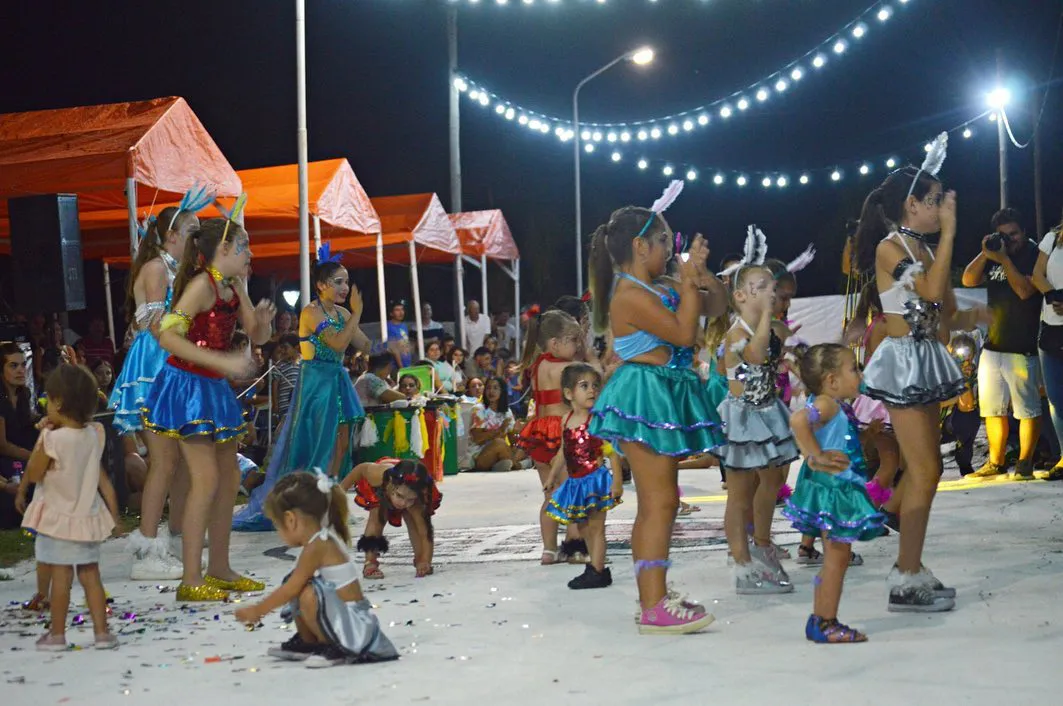 329339210_872680050453194_7366888375988657216_n